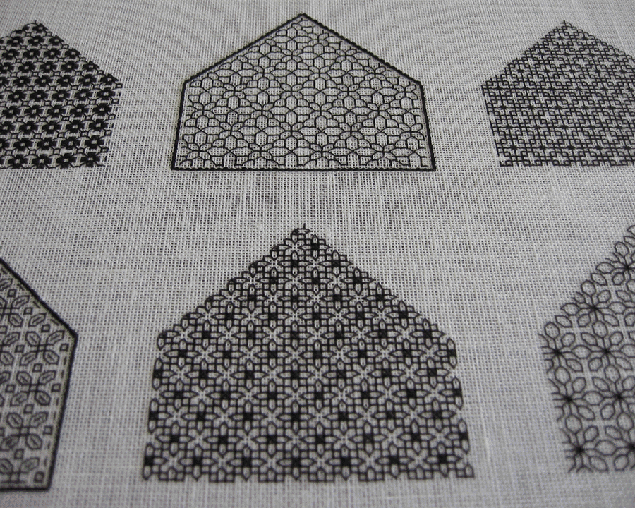 イギリス伝統のブラックワーク刺繍 BLACKWORK embroidery mifu